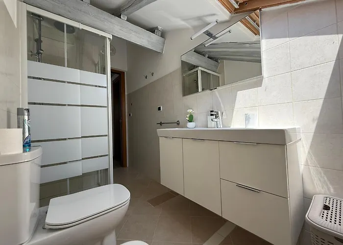 Accogliente Mansarda Vicino Al Mare