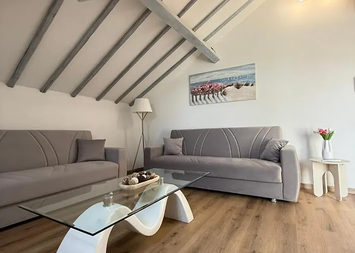 Accogliente Mansarda Vicino Al Mare Appartement Savona